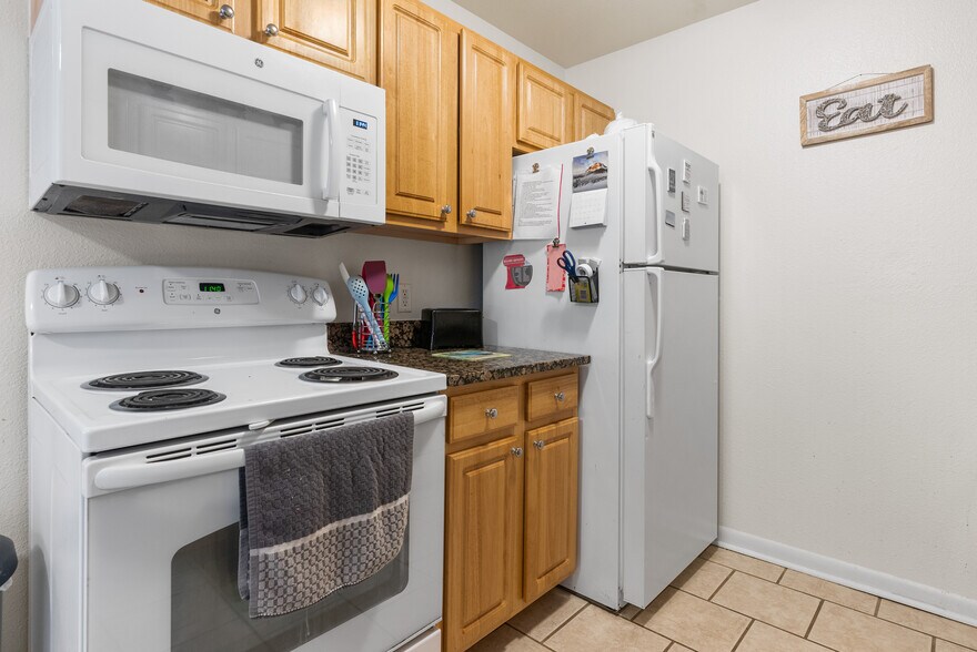 More Photos Of 350 W 4th St, Lawton Apartments For Sale