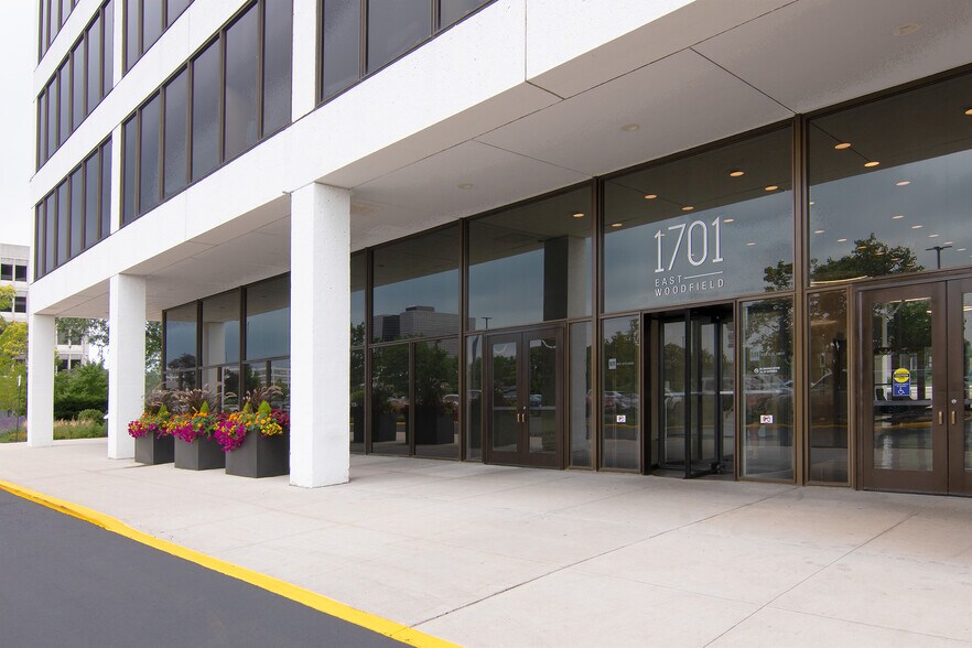 More Photos Of 1701 E Woodfield Rd, Schaumburg Office For Lease