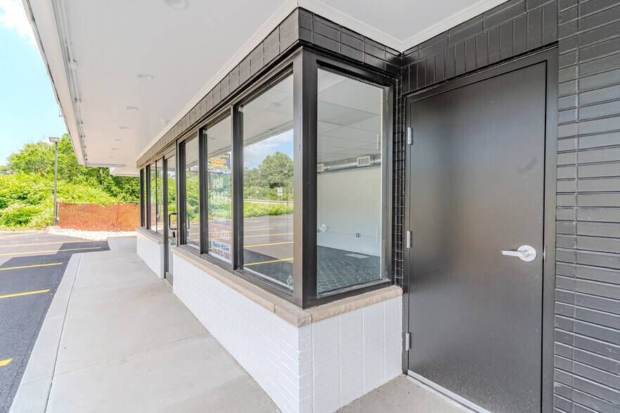 More Photos Of 1610 Scranton Carbondale Hwy, Dickson City Fast Food For Lease