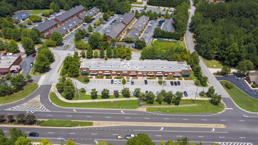More Photos Of 800 Highway 54 W, Fayetteville Unknown For Lease