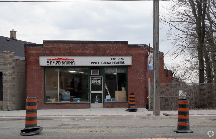 More Photos Of , Toronto Unknown For Sale