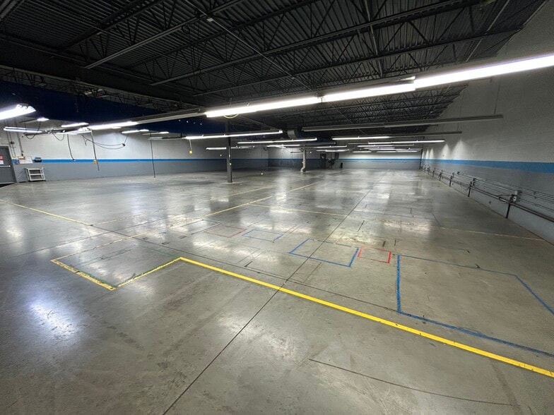 More Photos Of 600 N Irwin St, Dayton Manufacturing For Lease