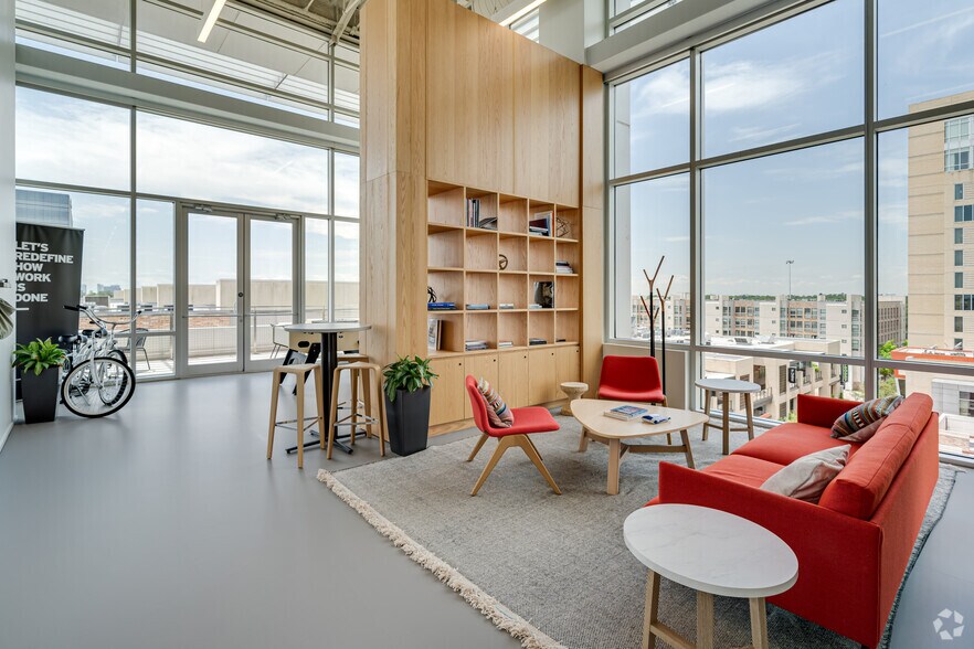 More Photos Of 800 Town & Country Blvd, Houston Coworking Space