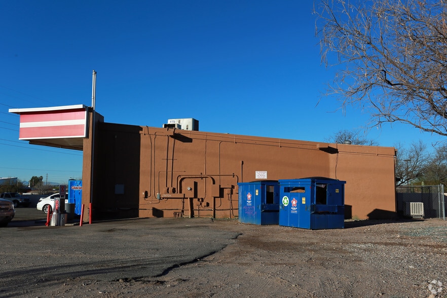 More Photos Of 11271 E Tanque Verde Rd, Tucson Service Station For Sale