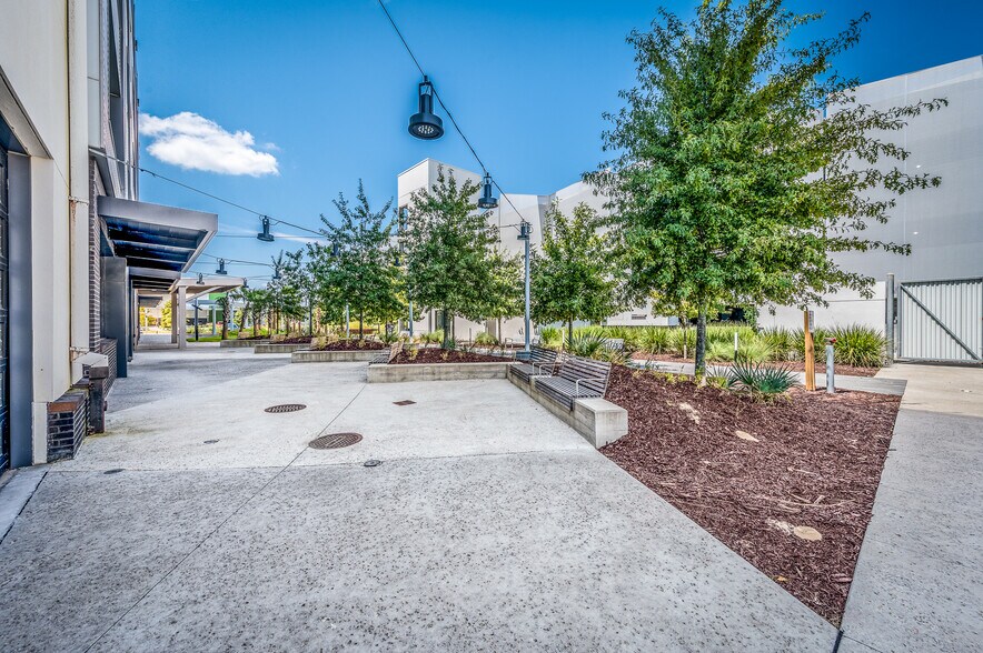 More Photos Of 1940 Algonquin Rd, Charleston Office For Lease