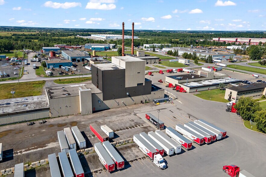More Photos Of 35-75 Rue De L'acier, Coteau-du-lac Manufacturing For Sale