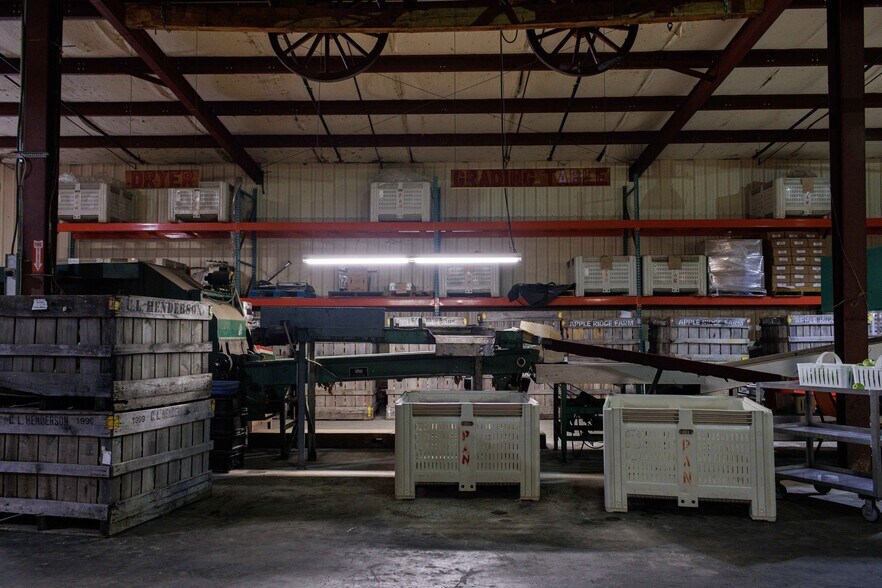 More Photos Of 63 Talona Spur Rd, Ellijay Freestanding For Sale