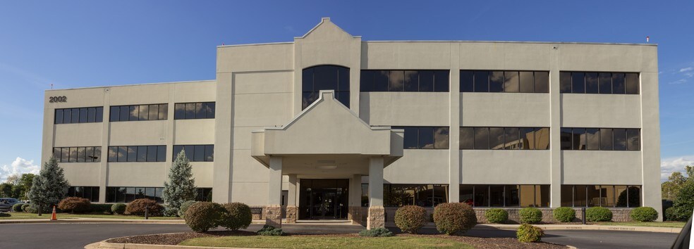 More Photos Of 2002 Brookside Dr, Kingsport Medical For Lease