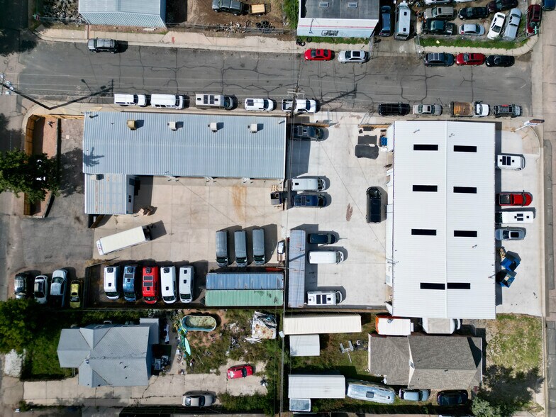 More Photos Of 2708 Gunnison St, Colorado Springs Industrial For Sale