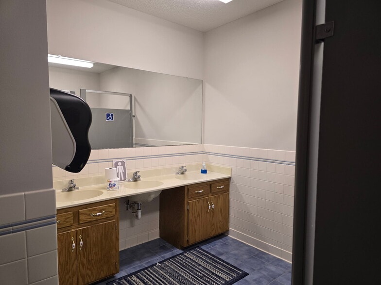 More Photos Of 517 Pleasant Ave, Kannapolis Religious Facility For Sale