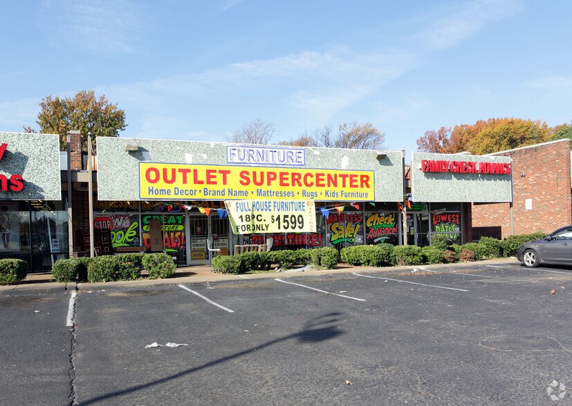 More Photos Of 4271-4273 Elvis Presley Blvd, Memphis Freestanding For Lease