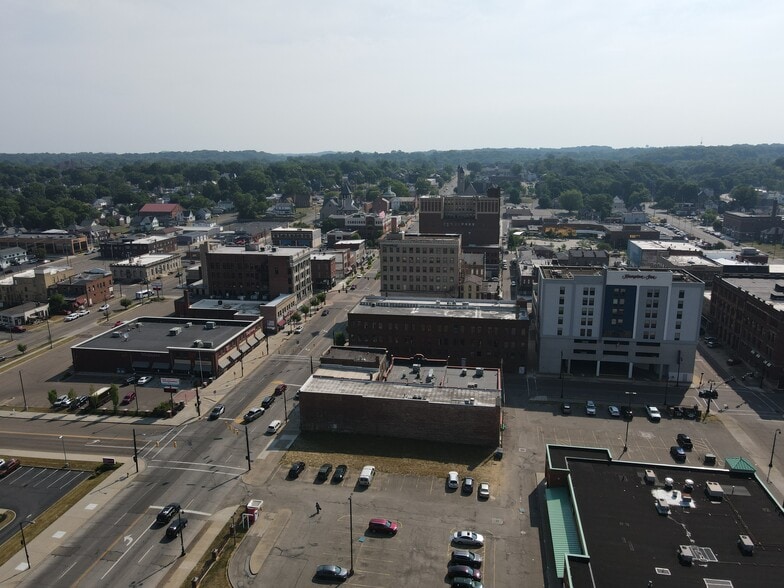 More Photos Of 129 Lincoln Way W, Massillon Land For Lease