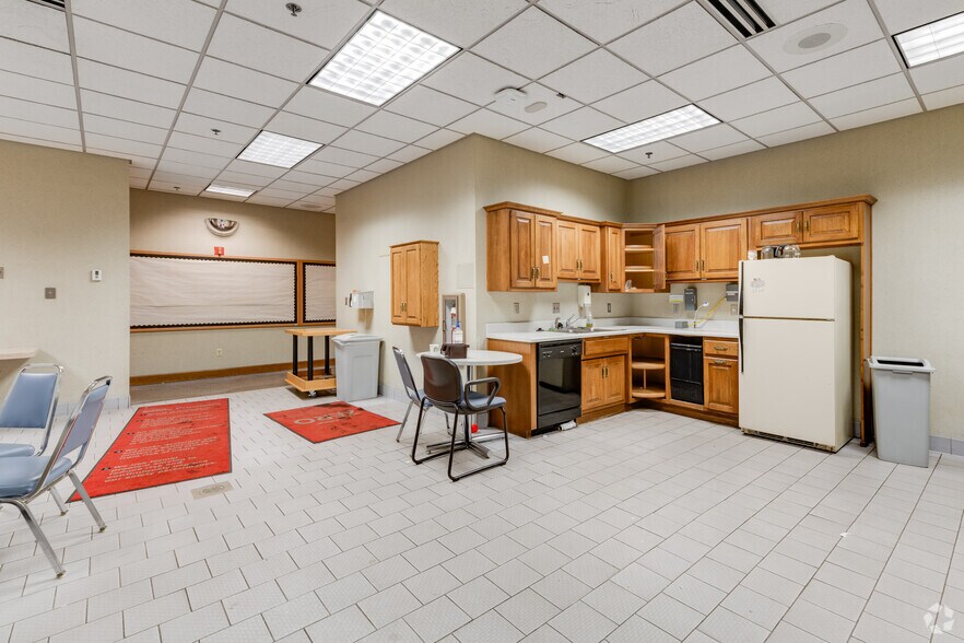 More Photos Of 201 Brandon St, Auburn Warehouse For Lease