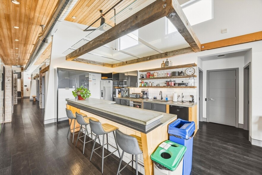 More Photos Of 1600 Carolina St, Bellingham Industrial For Sale