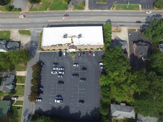 More Photos Of 2315 N Main St, Anderson Office For Lease