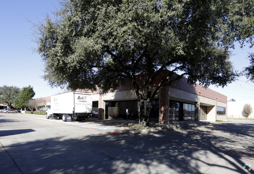 Primary Photo Of 12035 Shiloh Rd, Dallas Showroom For Lease