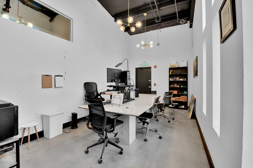 More Photos Of 4560 S Federal Blvd, Englewood Auto Repair For Sale