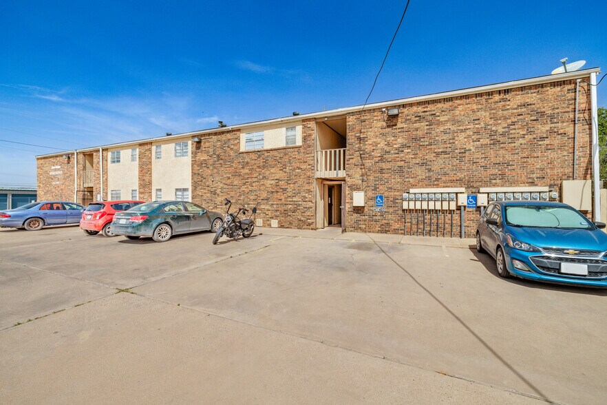 More Photos Of 12 E 29th St, San Angelo Apartments For Sale