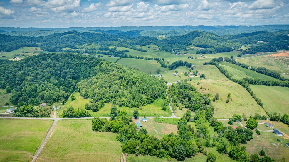 More Photos Of 2588 Carters Valley Rd, Surgoinsville Manufactured Housing Mobile Home Park For Sale
