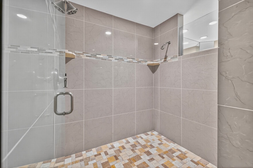 More Photos Of 67590 Jones Rd, Cathedral City Hotel For Sale