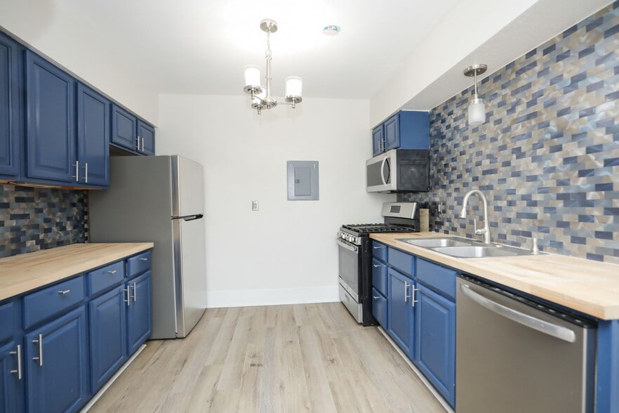 More Photos Of 717 Broadway St, Galveston Apartments For Sale