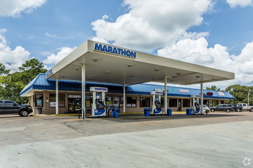More Photos Of 3001 Highway 51, Nesbit Service Station For Lease
