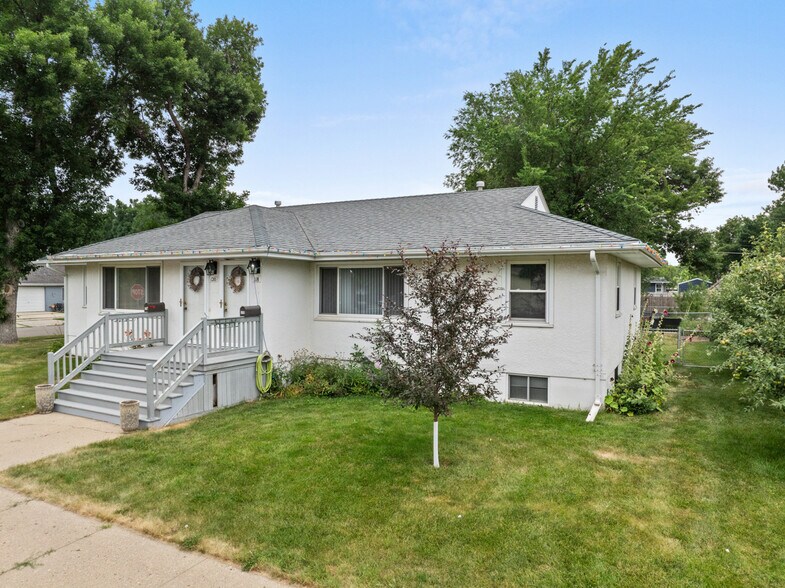 More Photos Of 118 21st St NW, Minot Multifamily For Sale
