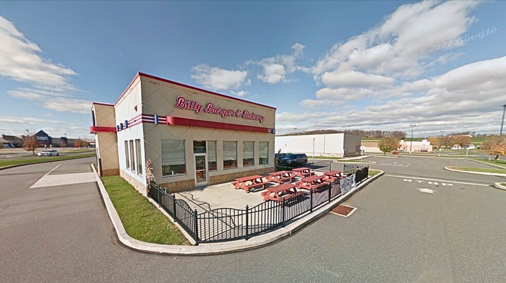More Photos Of 102-240 Crossings Blvd, Elverson Unknown For Lease