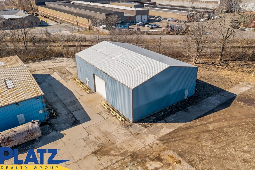 More Photos Of 1929 Larchmont Ave NE, Warren Warehouse For Sale