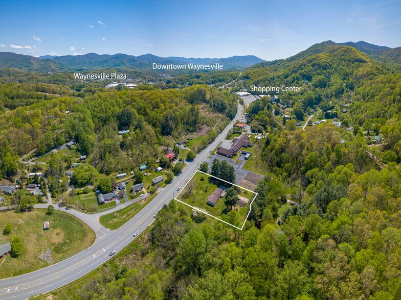 More Photos Of 96 Tower Ln, Waynesville Office For Sale