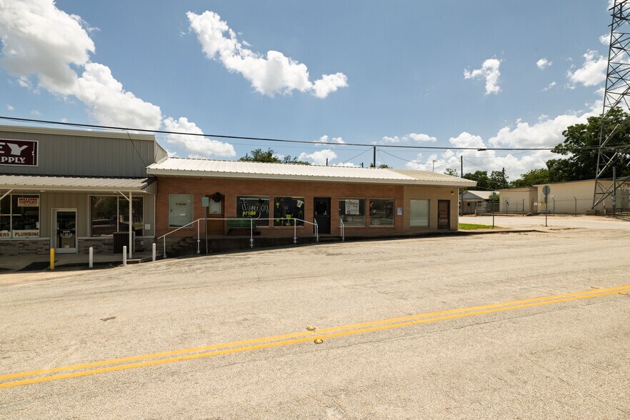 More Photos Of 113 W Decatur St, Chico General Retail For Sale