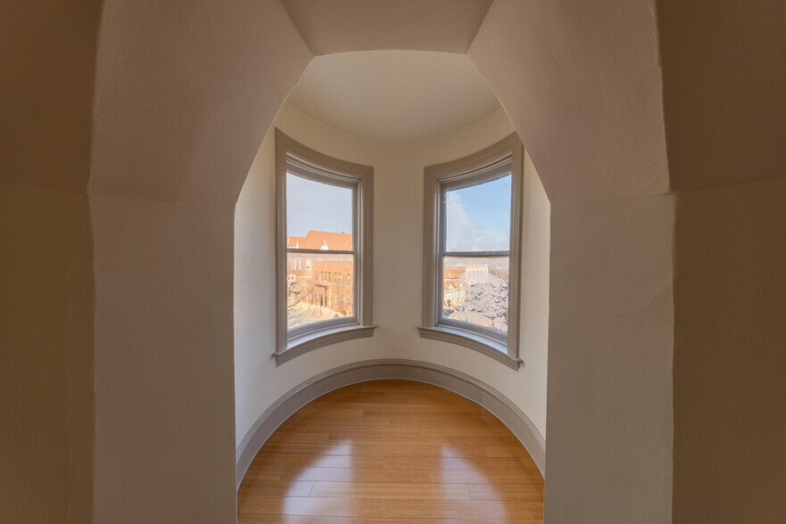 More Photos Of 5-9 S Newstead Ave, Saint Louis Storefront For Sale