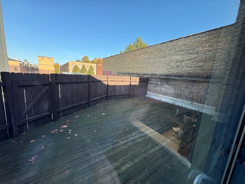 More Photos Of 1040-1044 Lake St, Oak Park Storefront Retail Office For Sale