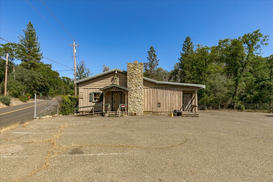 More Photos Of 2080 Smith Flat Rd, Placerville General Retail For Sale
