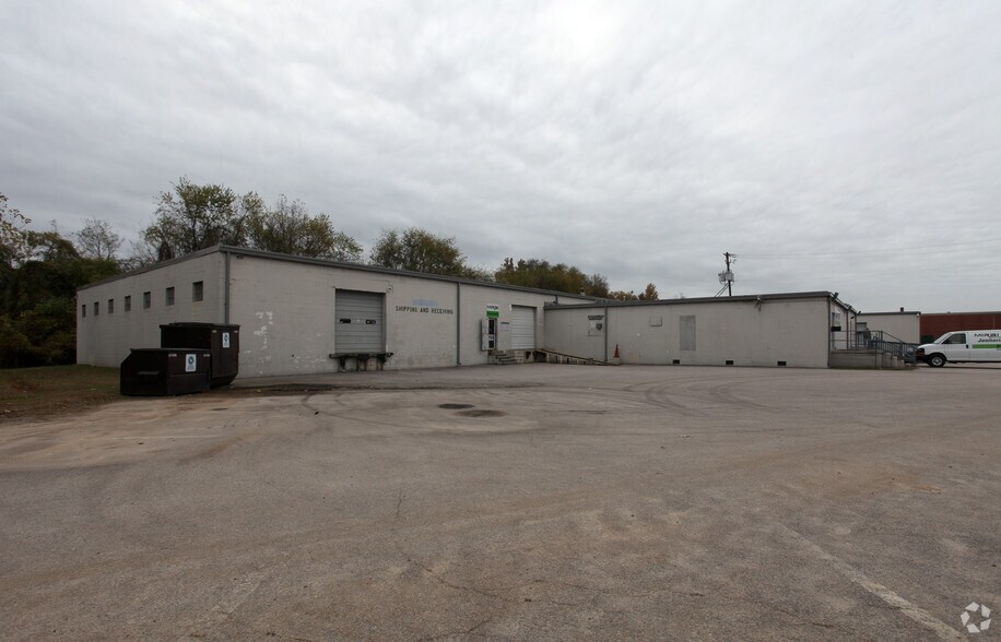More Photos Of 2226 Capital Blvd, Raleigh Warehouse For Lease