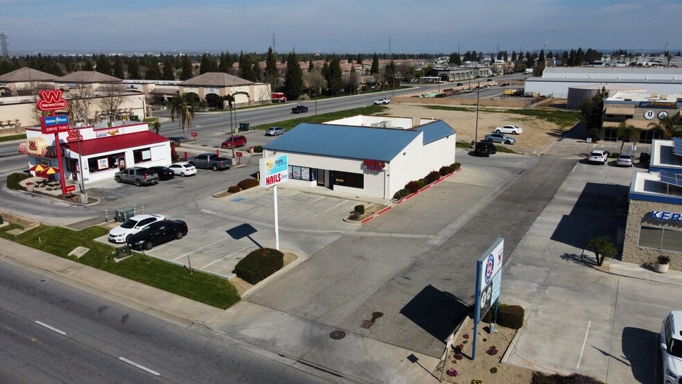 More Photos Of 3726 Coffee Rd, Bakersfield Freestanding For Lease