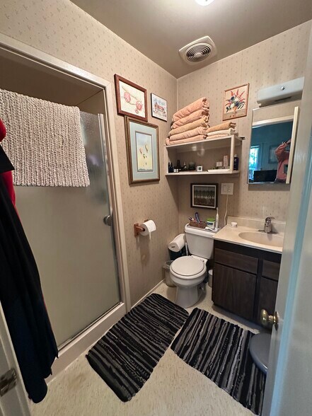 More Photos Of 410 Central Ave, Pacific Grove Apartments For Sale