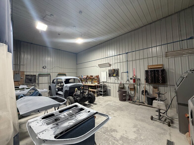 More Photos Of 6360 Dean Pky, Ontario Distribution For Sale