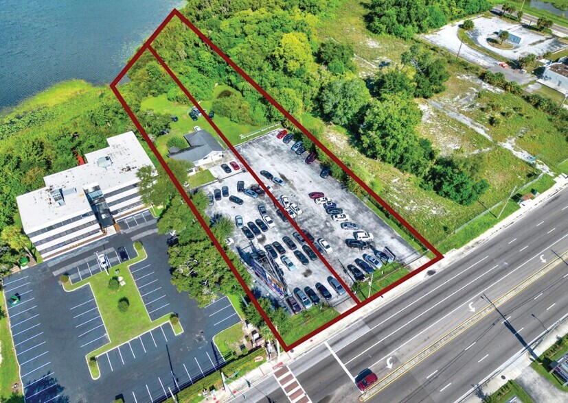 More Photos Of 690 N Semoran Blvd, Orlando Auto Dealership For Lease