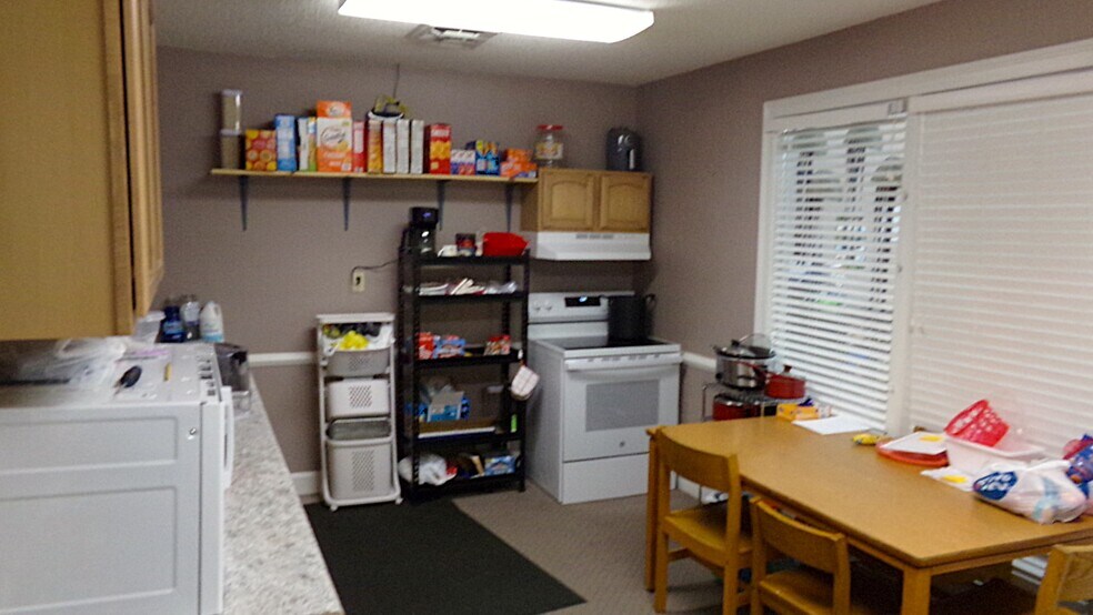 More Photos Of 2185 Highway 127 S, Owenton Office For Sale