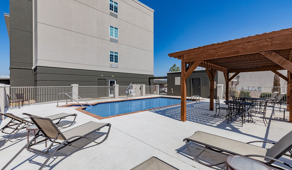 More Photos Of 2602 Rina Park Rd, Ardmore Hotel For Sale