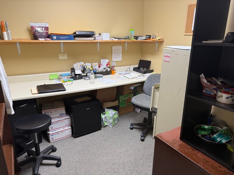 More Photos Of 161 Highway 72 E, Collierville Office For Sale