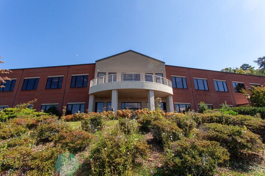 More Photos Of 14 One Center Ct, Franklin Medical For Sale