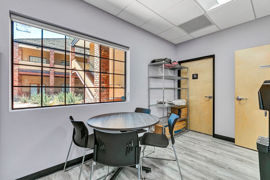 More Photos Of 4105 N 20th St, Phoenix Medical For Sale