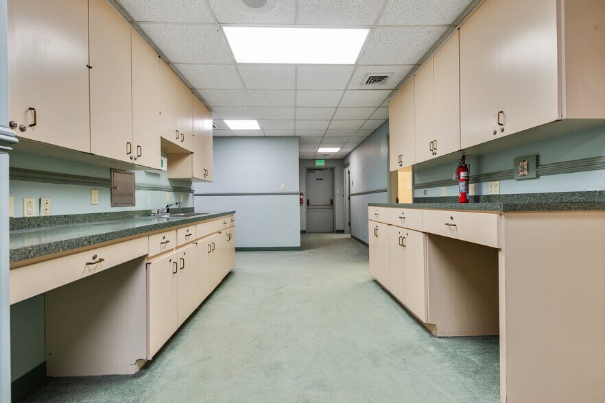 More Photos Of 1405 Braden St, Jacksonville Medical For Sale