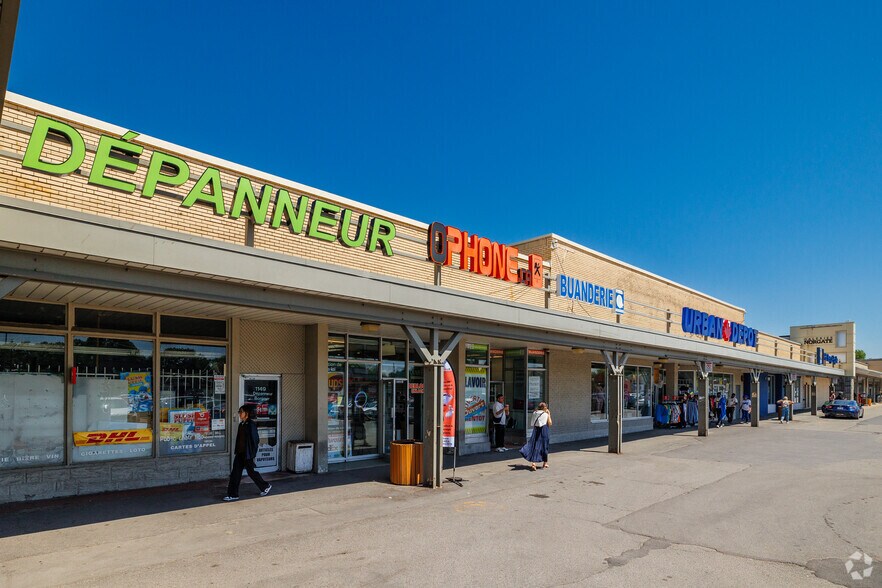 More Photos Of 1051-1191 Rue Décarie, Montréal Storefront Retail Office For Lease