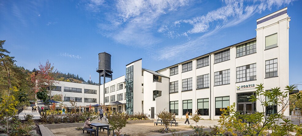 More Photos Of 5331 S Macadam Ave, Portland Office For Lease