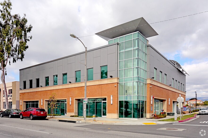 Primary Photo Of 8841 Garvey Ave, Rosemead Coworking Space