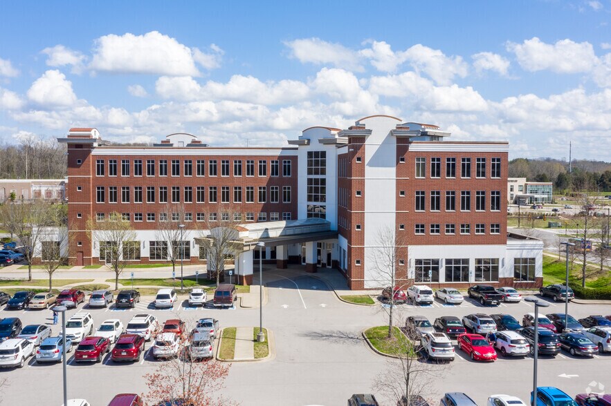 Primary Photo Of 4601 Carothers Pky, Franklin Medical For Lease