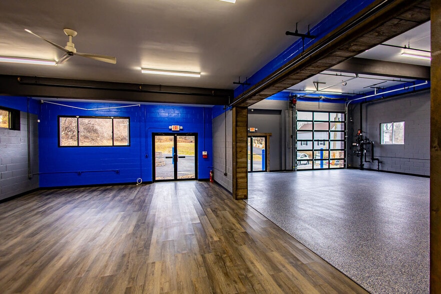 More Photos Of 99 N Main St, High Bridge Freestanding For Lease